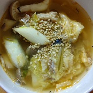 さば缶とキムチの韓国風スープ